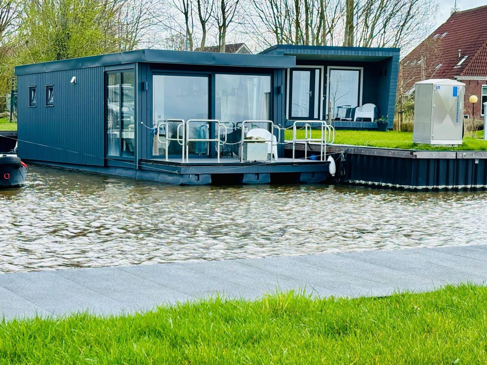 Uniek Overnachten In Een Tiny House Op De Appelhof Wommels Экстерьер фото